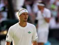 IM体育下载-欧洲网球队完胜世界网球队，兹维列夫统治全场的简单介绍