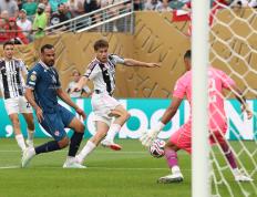 IM体育官网入口-尤文图斯主场大胜，晋级希望重新燃起的简单介绍