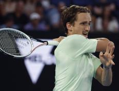 IM体育官方网站-澳网逆转戴维斯杯，梅德韦杰夫惊艳四座