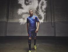 IM体育下载-跨界征服，从篮球场到F1赛道，强者如何接管赛场