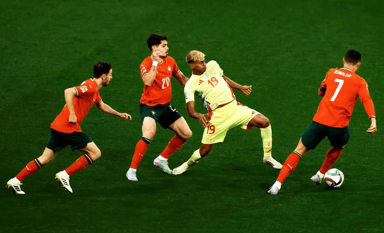 IM体育下载-关于欧国联比赛巅峰对决：胜负难分令人期待的信息