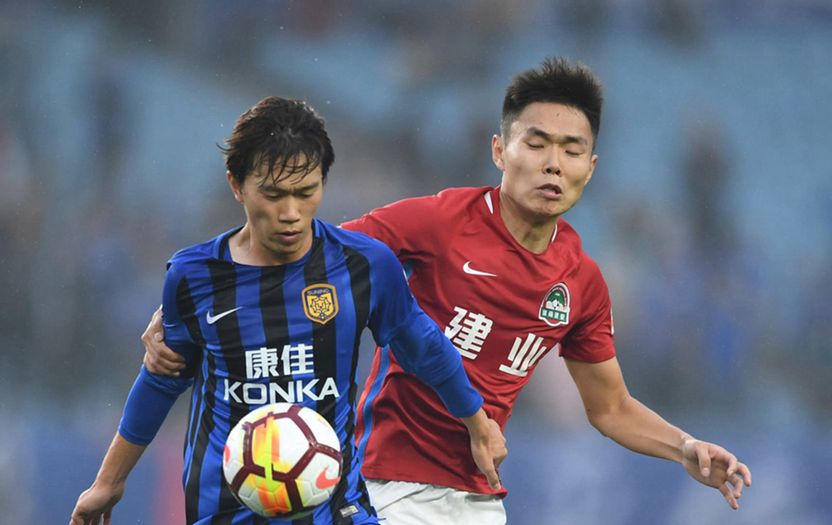 IM体育官方平台-瓦伦西亚踢红牌连坐，遭遇罚款和禁赛处罚的简单介绍