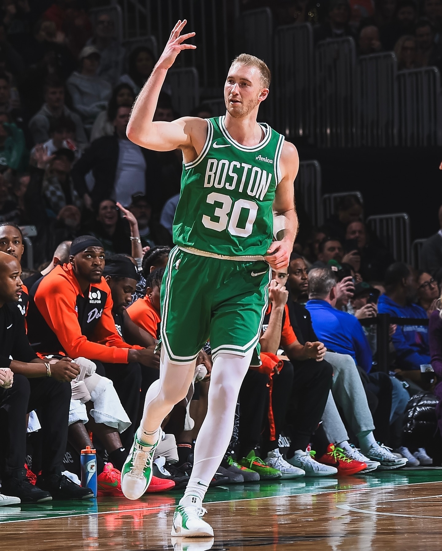 IM体育-关于波士顿凯尔特人冲击东部冠军宝座,实力雄厚的信息