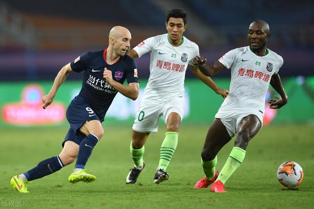 IM体育在线注册-青岛黄海主场失利，球队遭遇连败局面