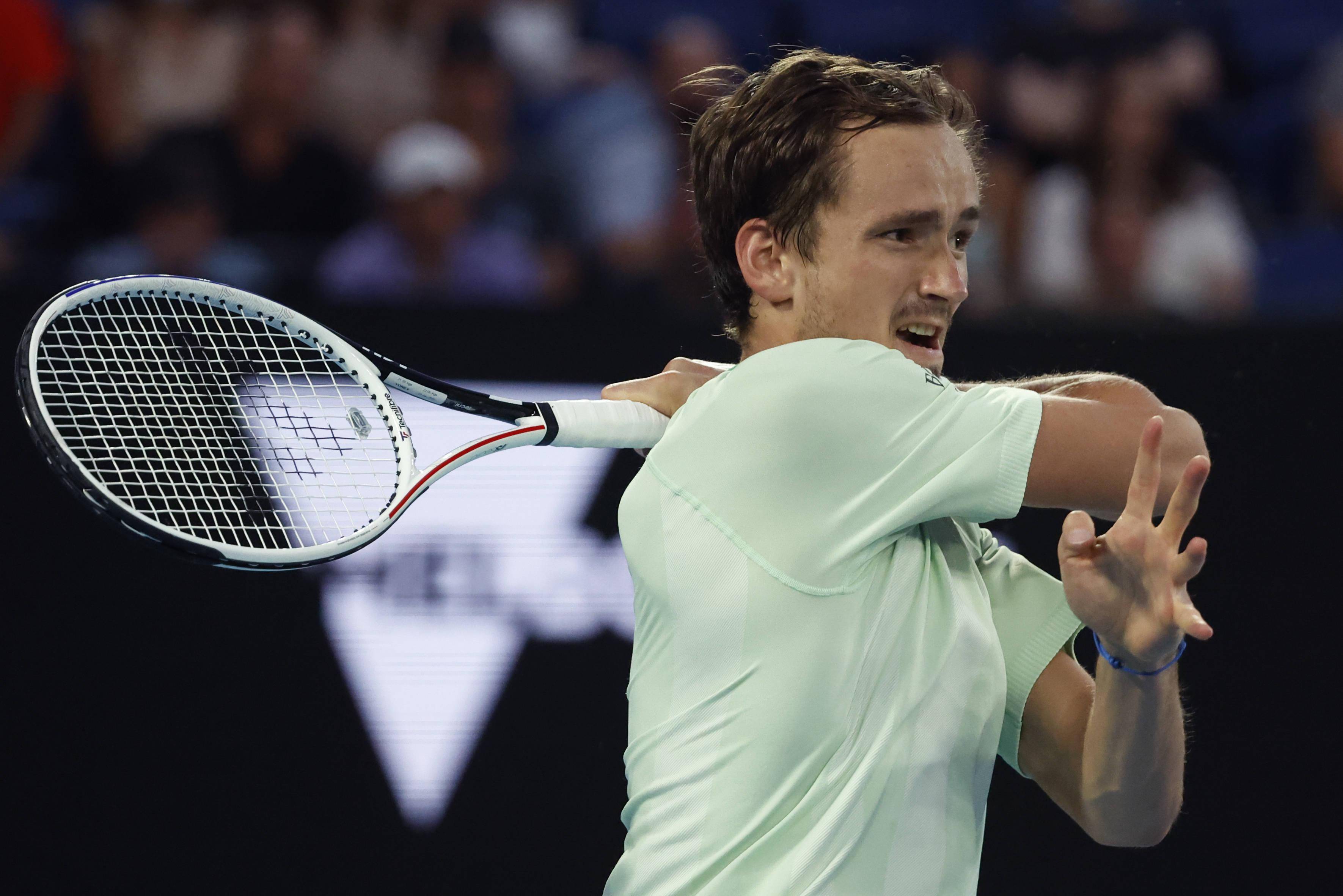 IM体育官方网站-澳网逆转戴维斯杯，梅德韦杰夫惊艳四座